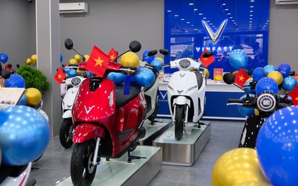 Số cửa hàng VinFast đã vượt xa Yamaha