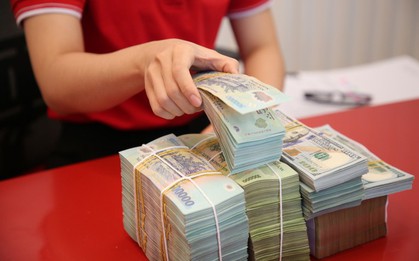 Tháng 6 gửi ngân hàng 100 triệu: Mức tiền lãi cao nhất là bao nhiêu?