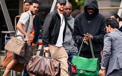 Đội tuyển Pháp đến World Cup bằng Birkin và Chanel: Bóng chưa lăn nhưng khoản lên đồ đã "vô địch"
