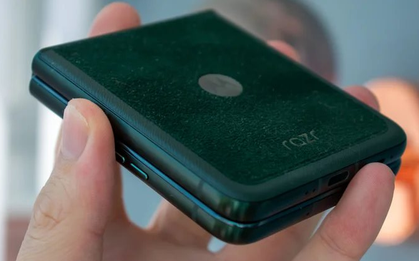 “Điện thoại nắp gập” kinh điển được Motorola mang trở lại Việt Nam, rất đáng sở hữu lúc này