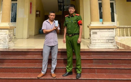 Tài khoản ngân hàng của người đàn ông SN 1976 bất ngờ có giao dịch 10.000.000 đồng, công an nhanh chóng vào cuộc xác minh
