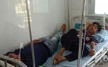 Ăn nấm rừng, người chồng tử vong, 3 mẹ con vẫn đang nhập viện