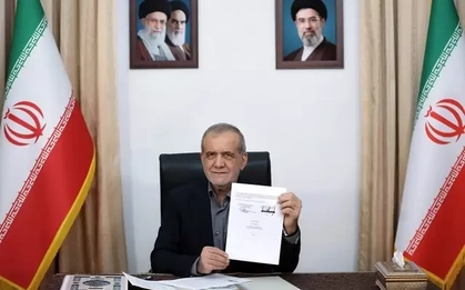 NÓNG: Iran lại tuyên bố đóng eo biển Hormuz