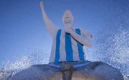 Argentina khánh thành bức tượng Lionel Messi cao nhất thế giới
