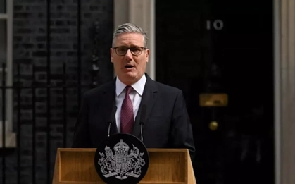 Thủ tướng Anh Keir Starmer nghẹn ngào thông báo từ chức