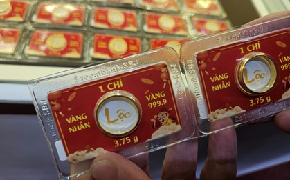 Giá vàng miếng SJC, vàng nhẫn rớt trở lại