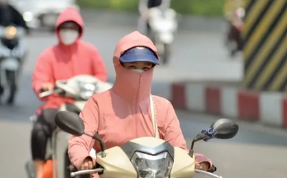 Nắng nóng trên 40 độ C, uống nước thế nào để không bị sốc nhiệt?