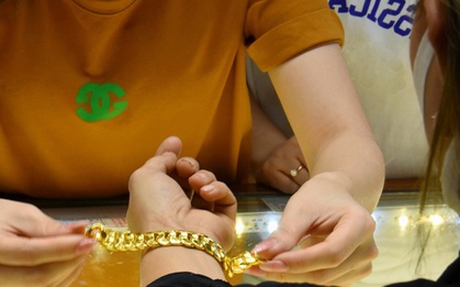 Giá vàng hôm nay 26-6: Bật tăng trở lại