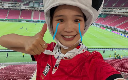 Bức ảnh cô gái đi xem World Cup 2026 tưởng bình thường cho đến khi biết danh tính