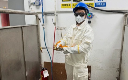 Phát hiện một nữ nghiên cứu sinh tiến sĩ bỏ học để làm thợ sửa điện nước