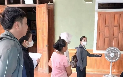 Chó nuôi phát bệnh dại, cắn 5 người hàng xóm rồi lăn ra chết