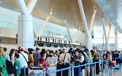 Dự báo hơn 9 triệu khách qua sân bay Tân Sơn Nhất mùa hè này