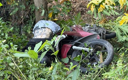 Vụ nam thanh niên chết bên xe máy ở Đà Nẵng: Công an tìm người biết thông tin