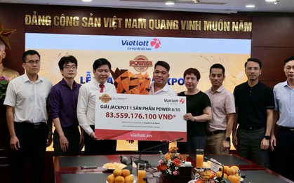 Người trúng Jackpot 83 tỷ đồng không đeo mặt nạ: "Ước mơ trúng Vietlott một lần để công khai danh tính"