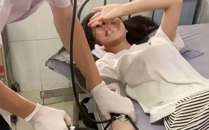 Cô gái 17 tuổi chảy hơn 2 lít máu, vỡ hoàng thể nguy hiểm chỉ vì 1 việc nhiều người thích làm khi tắm