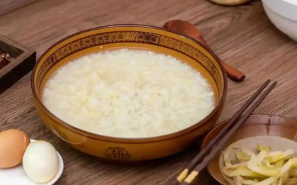 Người đàn ông 60 tuổi qua đời vì bệnh tiểu đường, bác sĩ nói thẳng: 4 loại bữa sáng tuyệt đối đừng ăn nhiều!