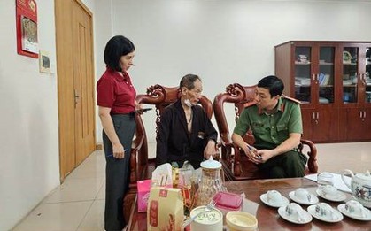 Đúng ngày giá vàng rớt mạnh, cụ ông mang 1,2 cây vàng cùng 50 triệu đến Agribank giao dịch: Công an mời làm việc gấp