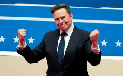 Nóng: Elon Musk nhắm tới túi quần của hàng tỷ người, sắp làm điện thoại mỏng hơn iPhone, có hệ điều hành riêng