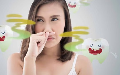 Vì sao đánh răng 3 lần mỗi ngày vẫn bị hôi miệng?