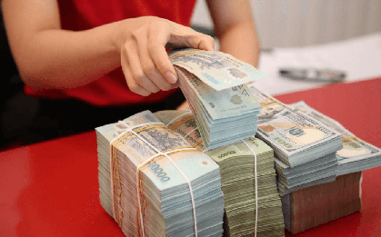 Lãi suất tiết kiệm lên 9%/năm, người gửi tiền nhấp nhổm đáo hạn ngân hàng này để gửi ngân hàng khác