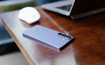 Đi làm, cà phê, du lịch: Gần 4 tháng qua đã mang theo Galaxy S26+ đến mọi nơi