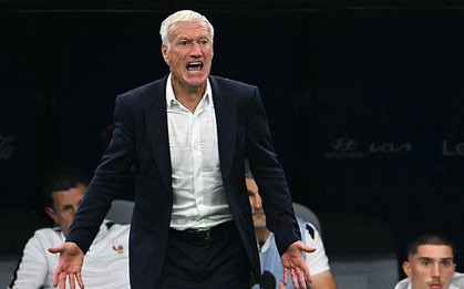 HLV Deschamps gay gắt sau thất bại của Pháp trước Tây Ban Nha: "Trọng tài có đủ trình độ không?"