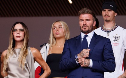 Đang kéo cả nhà đi xem World Cup, vợ chồng David - Victoria Beckham bàng hoàng nhận tin sốc