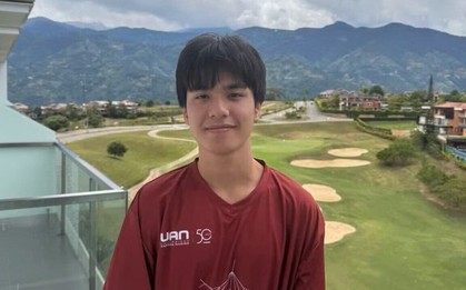 Nam sinh lớp 11 giành điểm tuyệt đối lý thuyết Olympic Vật lý quốc tế