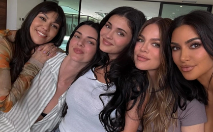 Nhà Kardashian - Jenner và những ngã rẽ tình yêu: Người hạnh phúc, người chọn độc thân