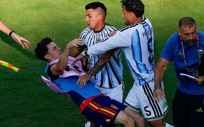 Nóng: FIFA vào cuộc điều tra Argentina vì màn hỗn chiến với cầu thủ Tây Ban Nha, công bố video hiếm tiết lộ điều châm ngòi cuộc ẩu đả