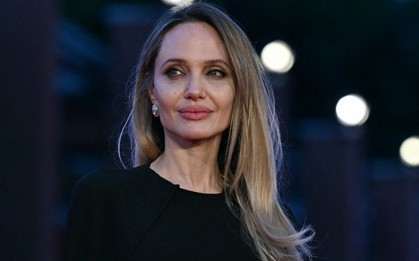 Angelina Jolie rời khỏi Mỹ, khao khát về Đông Nam Á