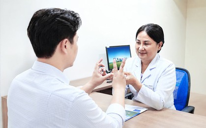 Trào lưu xoay, vặn cổ giảm đau vai gáy: Dân công sở có thể bị tai biến sau tiếng 'rắc'