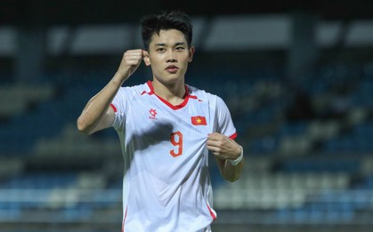 Đình Bắc lập hat-trick lịch sử, "nhấn ga" dẫn đầu cuộc đua Vua phá lưới ASEAN Cup 2026