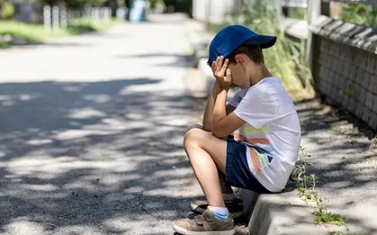 3 chi tiết nhỏ nhưng nguy hiểm, cảnh báo tâm lý bất ổn của con, cha mẹ không can thiệp ngay thì hệ lụy sẽ kéo dài!