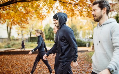 3 cách biến đi bộ thành bài tập đốt mỡ hiệu quả hơn: Không cần đến phòng gym
