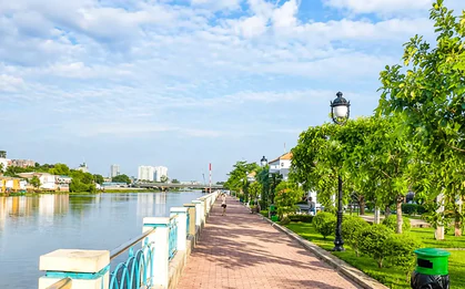 Người phụ nữ ở TPHCM nhảy cầu được cứu, ít giờ sau tử vong dưới sông