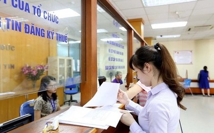 Cơ quan thuế yêu cầu các ngân hàng Agribank, Techcombank, MBBank… trích tiền từ tài khoản của người nộp thuế có tên trong danh sách sau