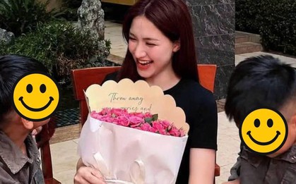 Hình ảnh Hoà Minzy bên 2 con trai