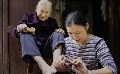 3 chi tiết nhỏ chỉ ra: Con bạn thật lòng hiếu thảo với cha mẹ hay chỉ giả dối!
