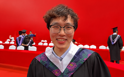 Nhóm bạn 5 người cùng đạt thành tích khủng, soi nơi ở mới thấy điểm chung đặc biệt: Cha mẹ có thể áp dụng để dạy con