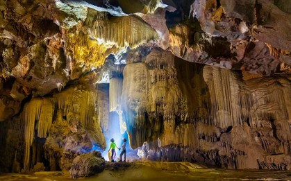 Phát hiện hang động mới, được xem là 'cung điện thạch nhũ' ở Phong Nha - Kẻ Bàng