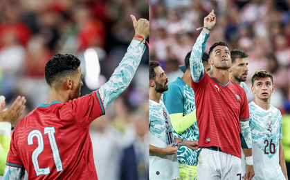 Xúc động: Ronaldo mặc áo của Diogo Jota ăn mừng chiến thắng, tròn 1 năm cầu thủ Bồ Đào Nha qua đời thương tâm