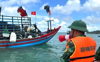 Quảng Ninh cấm biển, gấp rút ứng phó bão số 1