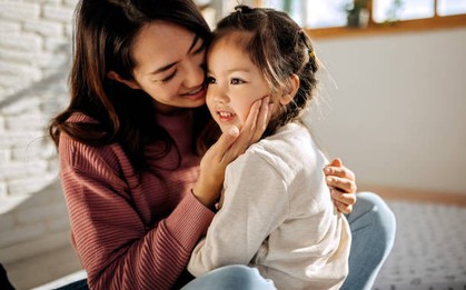 Quên "mẹ hổ" đi, nuôi con kiểu "mẹ cá heo" mới là thông minh: Áp dụng đúng thì tương lai con sẽ cực kỳ tươi sáng!