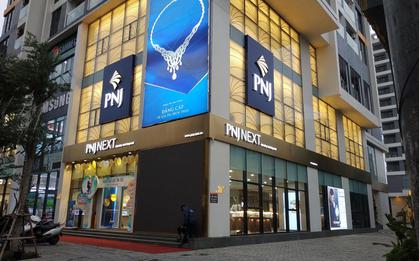 PNJ bất ngờ lỗ gần 300 tỷ quý 2, nắm 4.000 tỷ tiền mặt trước biến cố kim cương