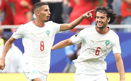 Xác định đội đầu tiên giành vé vào tứ kết World Cup