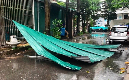 Bão số 1 sang Trung Quốc và suy yếu, hoàn lưu bão vẫn gây gió mạnh, mưa lớn