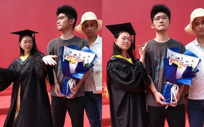Hành động bất thường của người mẹ khiến cậu con trai vừa tốt nghiệp đại học đỏ bừng mặt xấu hổ, dân mạng thì cãi vã "long trời lở đất"