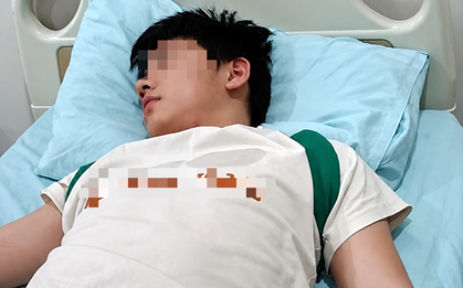 Nam sinh 15 tuổi sốc nhiễm trùng nguy kịch: Bác sĩ cũng hoảng hốt khi lấy ra 2 thứ gỉ sét dài 10cm từ niệu đạo