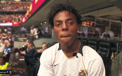 “Streamer hot nhất thế giới” đã tổng kết lại toàn bộ tâm trạng của fan Ronaldo chỉ trong 1 bức ảnh